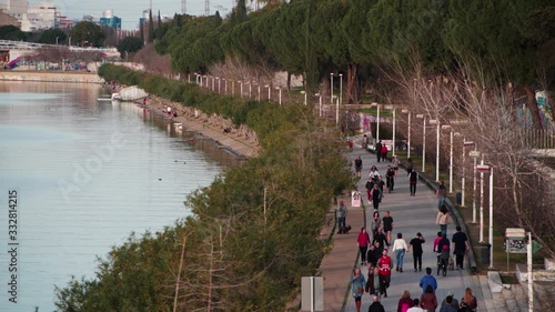 Atardecer en el río Guadalquivir de Sevilla