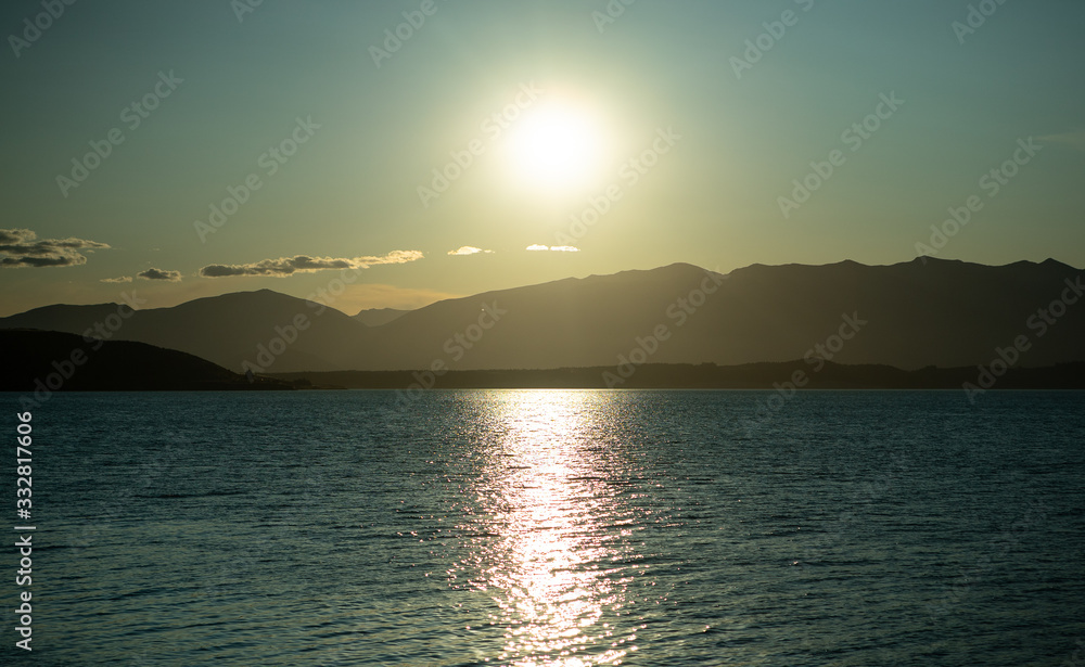 Lake Tekapo sunset and mountains