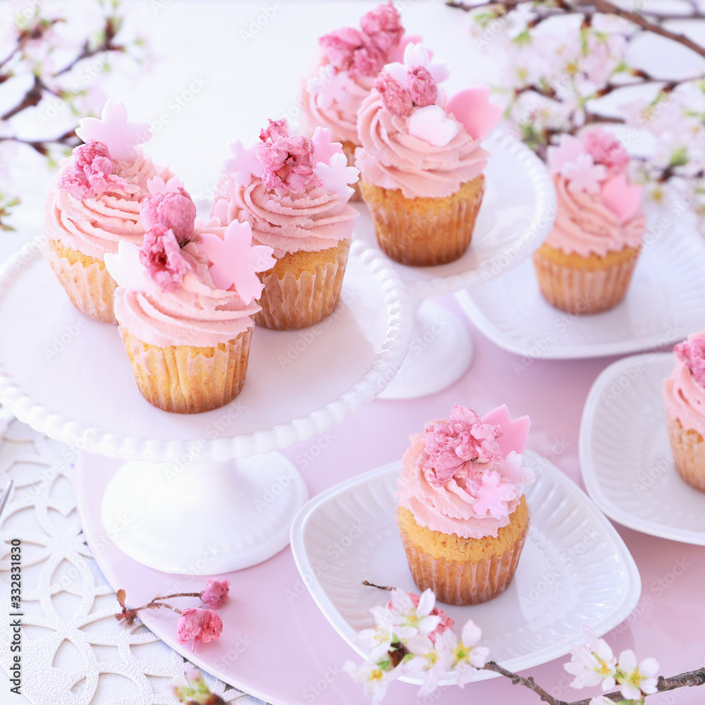 桜カップケーキ　お花見スイーツ　