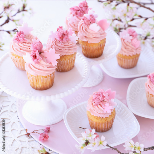 桜カップケーキ お花見スイーツ 