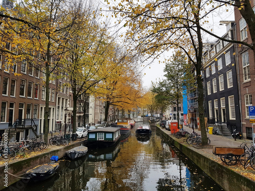 オランダアムステルダム © papa ersy