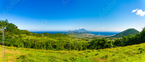 Blick von St.Kitts auf Nevis © KingDOM82