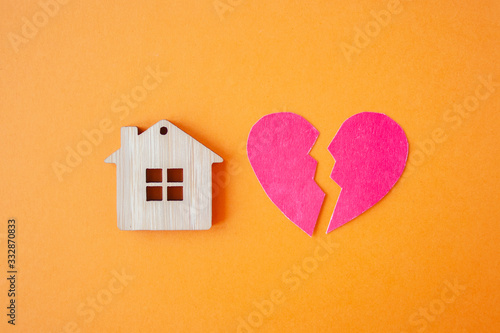 Foto Divorce, division of property, poverty and no money concept