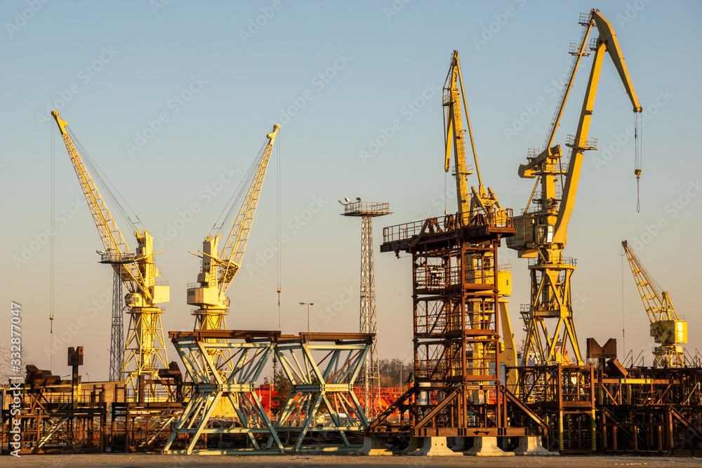 cranes in the repair shipyard