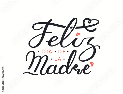 Hand drawn vector illustration with Spanish lettering quote Feliz Dia de la Madre, Happy Mothers Day, pink hearts. Isolated on white. Design concept for holiday print, card, banner element.