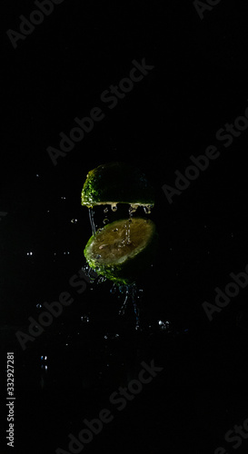 Lime cut with splash