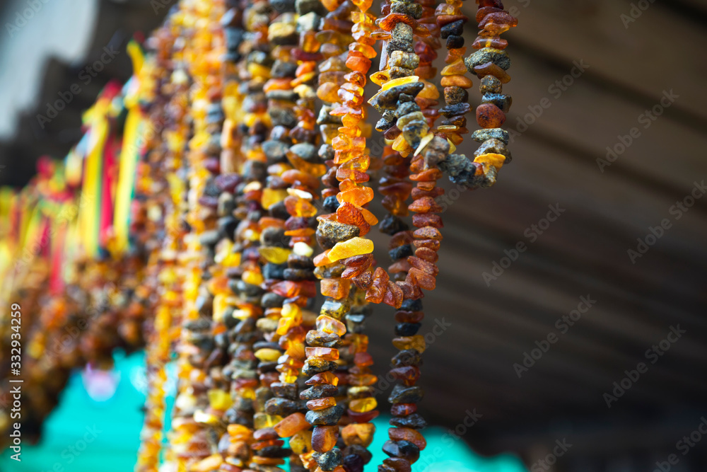 Obraz premium Amber on traditional wayr of a street market