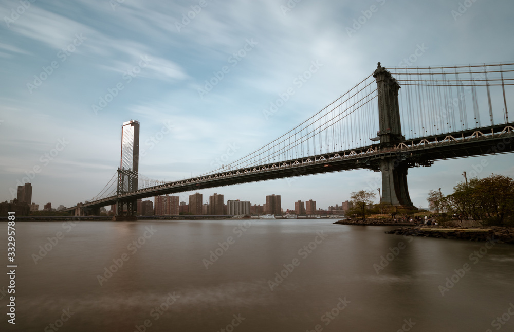 Naklejka premium Manhattan Bridge Panorama