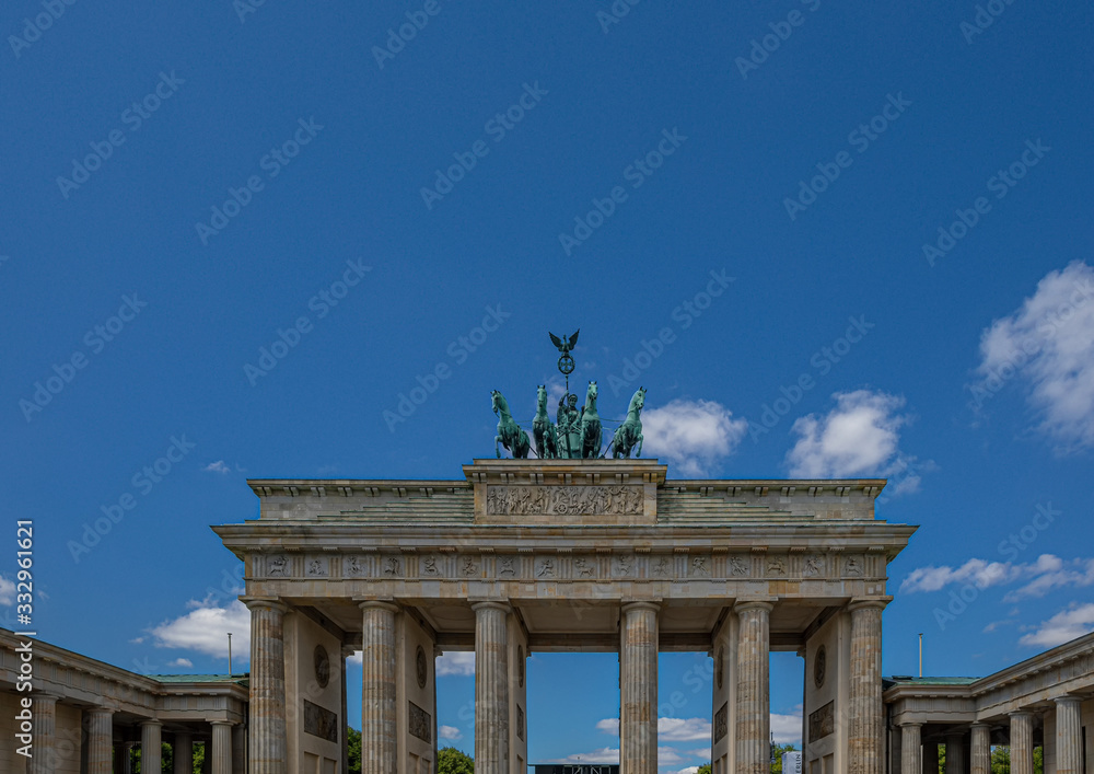 Picture of the towns landmark Brandenburger Tor in Berlin