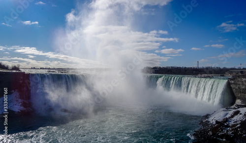 Fototapeta Naklejka Na Ścianę i Meble -  Niagara Falls - a stunning holiday destination, Canada