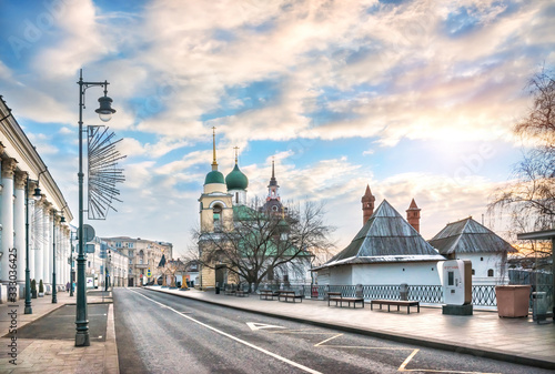 Церковь Максима Блаженного Church of Maxim the Blessed on Varvarka Street photo