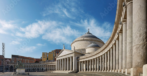 Tableau sur toile Naples, piazza del Plebiscito., Saint Francis of Paola
