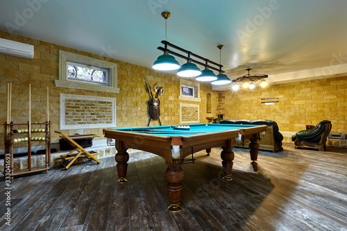 billiard room