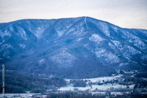 TENNESSEE MOUNTAINS