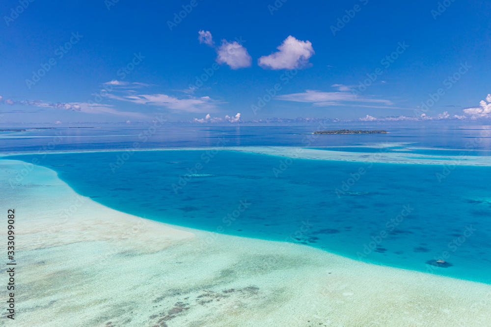 Obraz premium Beautiful aerial view of Maldives atolls is the world top beauty. Maldives tourism.