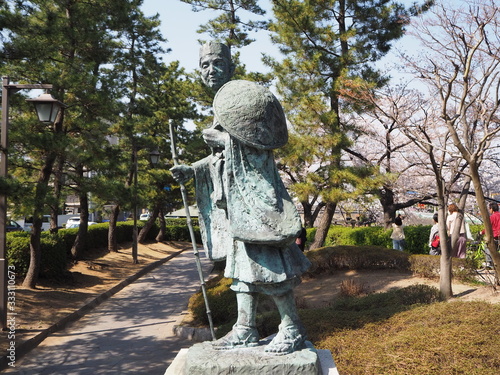 埼玉県草加市の松尾芭蕉像(Statue of Matsuo Basho in Soka, Saitama) photo