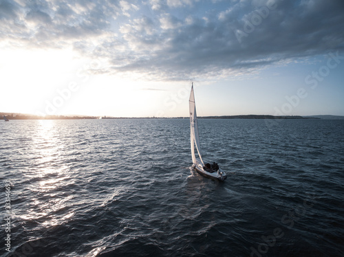 Photos sailing towards the sunset