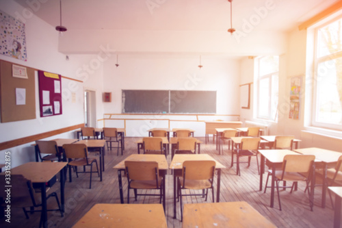 Cuadro en lienzo Blurred background of school classroom.