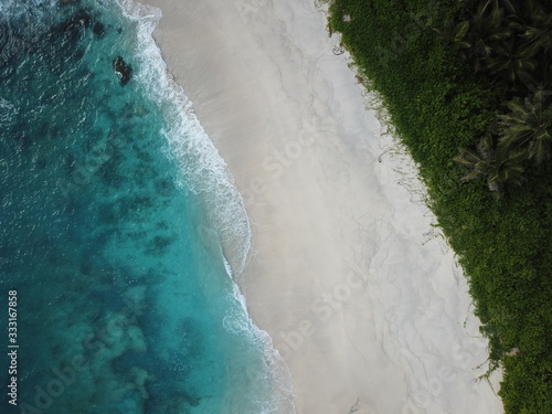 Seychelles Beach_4 (ID: 333167858)