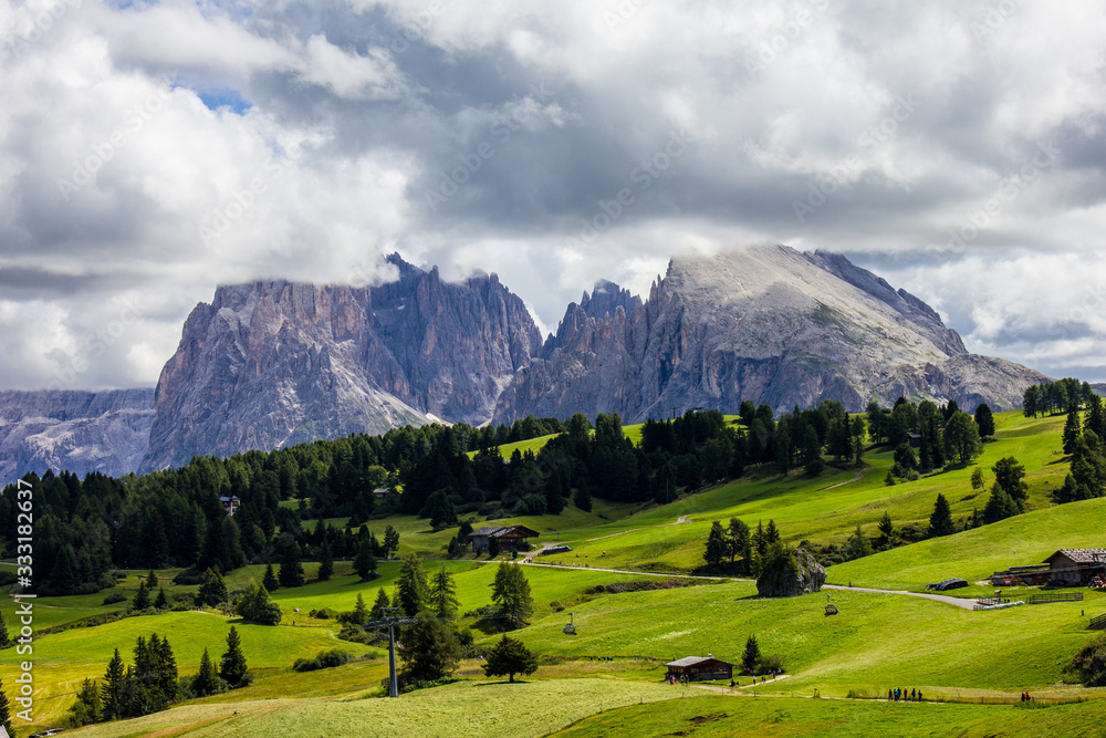 Gruppo del Sassolungo Mountains, Alpe di Siusi