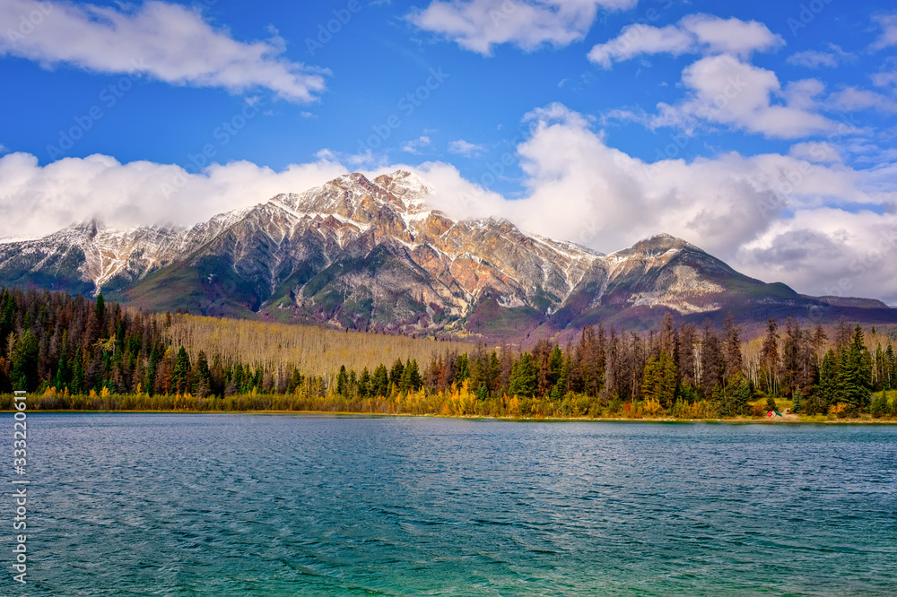 Patricia Lake, Jasper Alberta Kanada travel destination