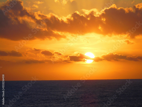 Fototapeta Naklejka Na Ścianę i Meble -  sunset in the sea