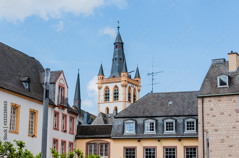 Trier, St. Gangolf, Kirche, Marktkirche, Zunftkirche, Hauptmarkt, Markt, Marktplatz, Marktkreuz, Turm,  Stadt, Altstadt, Altstadthäuser, Mosel, Fluss, Stadtrundgang, Rheinland-Pfalz, Frühling, Sommer