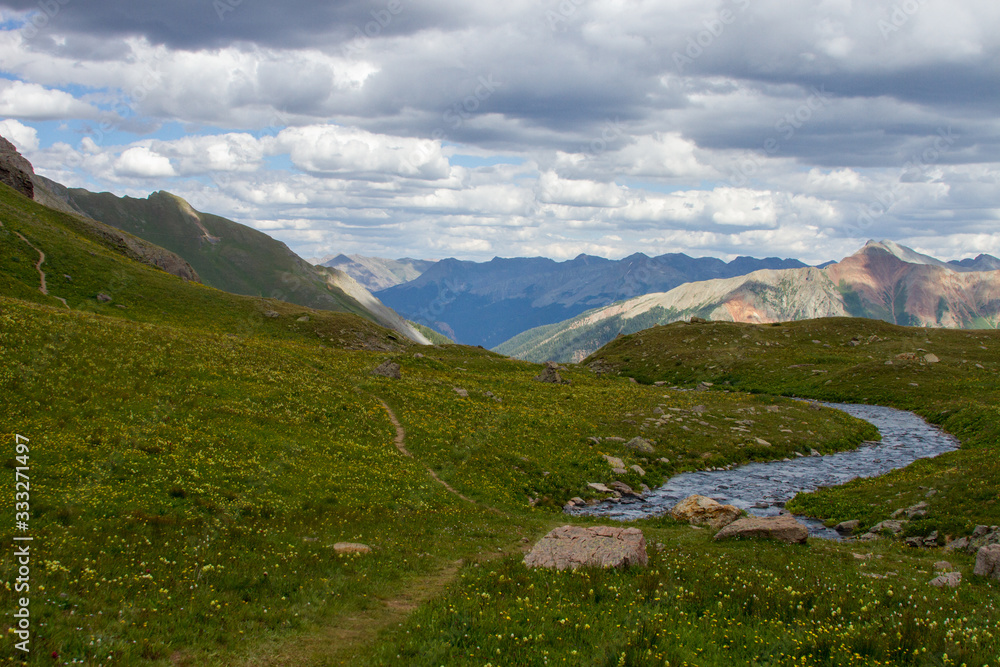 Naklejka premium mountain creek