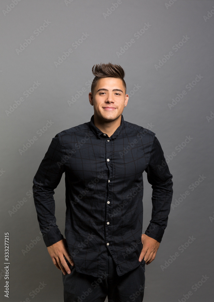 Obraz premium studio portrait of a confident young man 