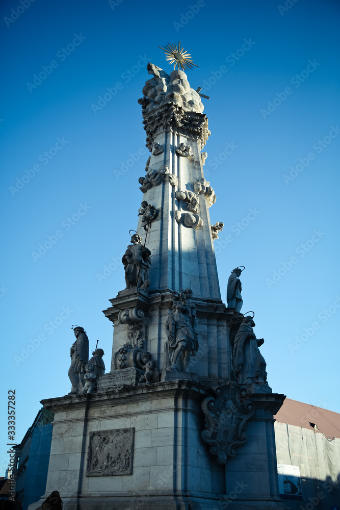 Obraz premium Holy Trinity Column, a plague column located on Castle hill in the middle of Trinity Square in Budapest