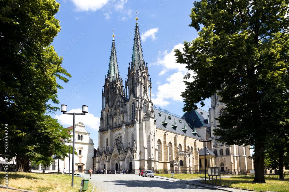 Obraz premium st. Wenceslas cathedral from 1107, Olomouc, Moravia, Czech republic