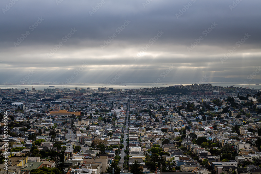 Fototapeta premium Storm Clouds over San Francisco from Tank Hill