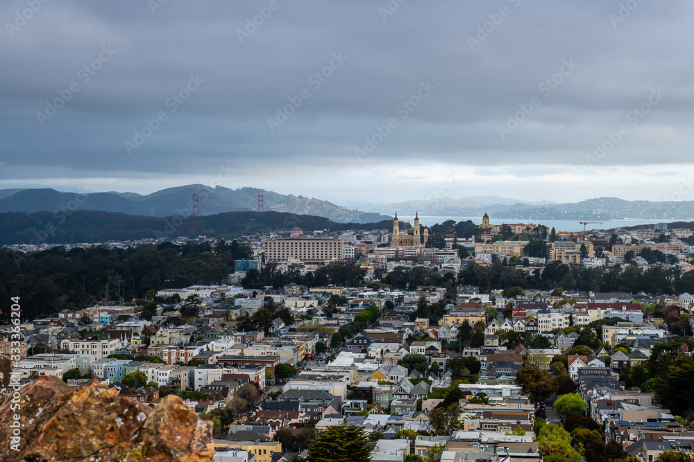 Fototapeta premium Storm Clouds over San Francisco from Tank Hill