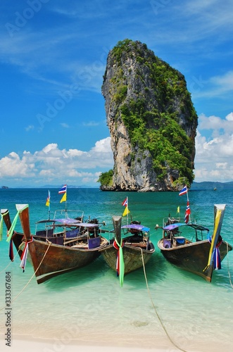 タイのビーチリゾート　クラビ © sada