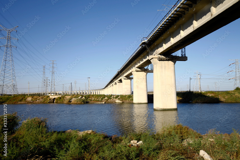 Elevated bridge concrete structure Elevated bridge concrete structure