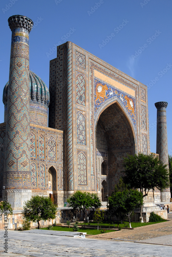 Sherdor Madrasah, Registon Square. Samarkand, Uzbekistan.