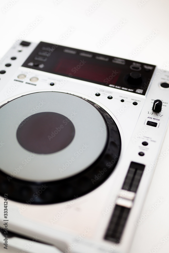 Fototapeta premium dj multiplayer on white background