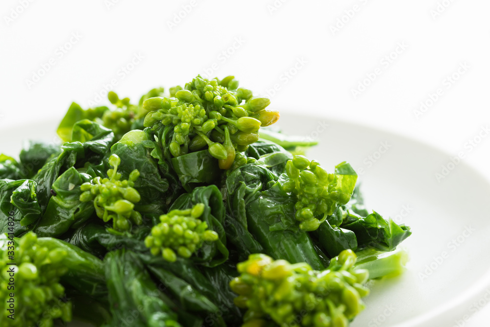 春野菜のなばなと胡麻油の和え物