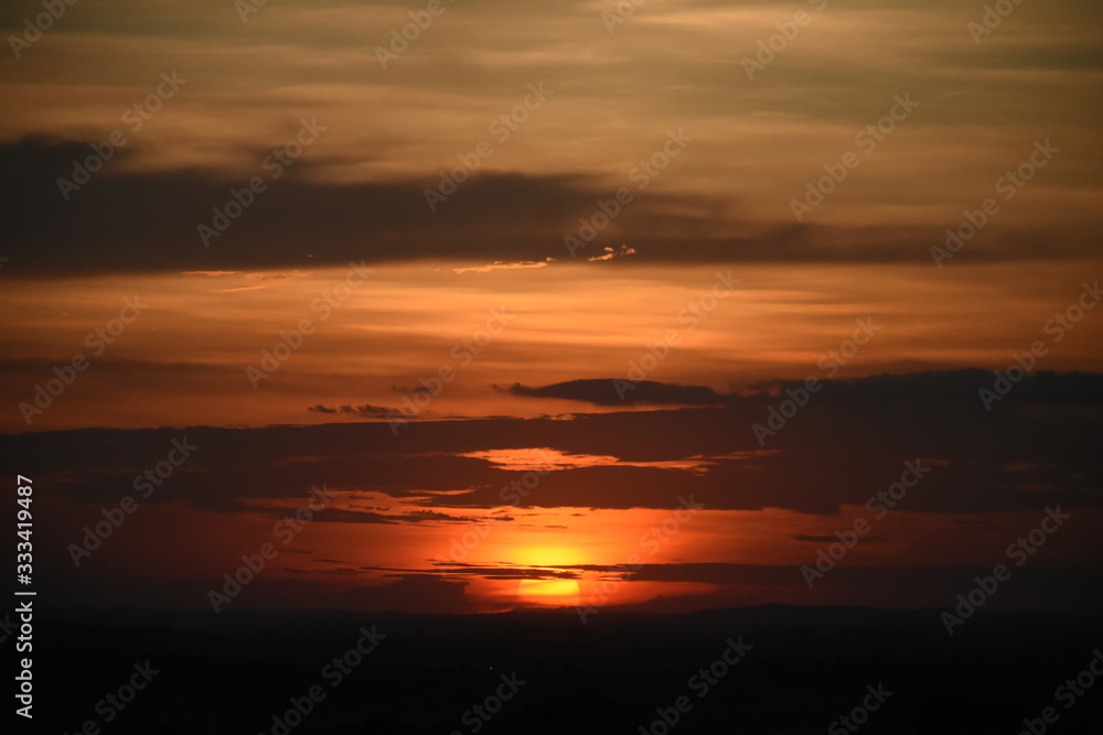 Fototapeta premium sky, clouds, sun, city, cloud, night, orange, landscape, nature, dusk, sunset