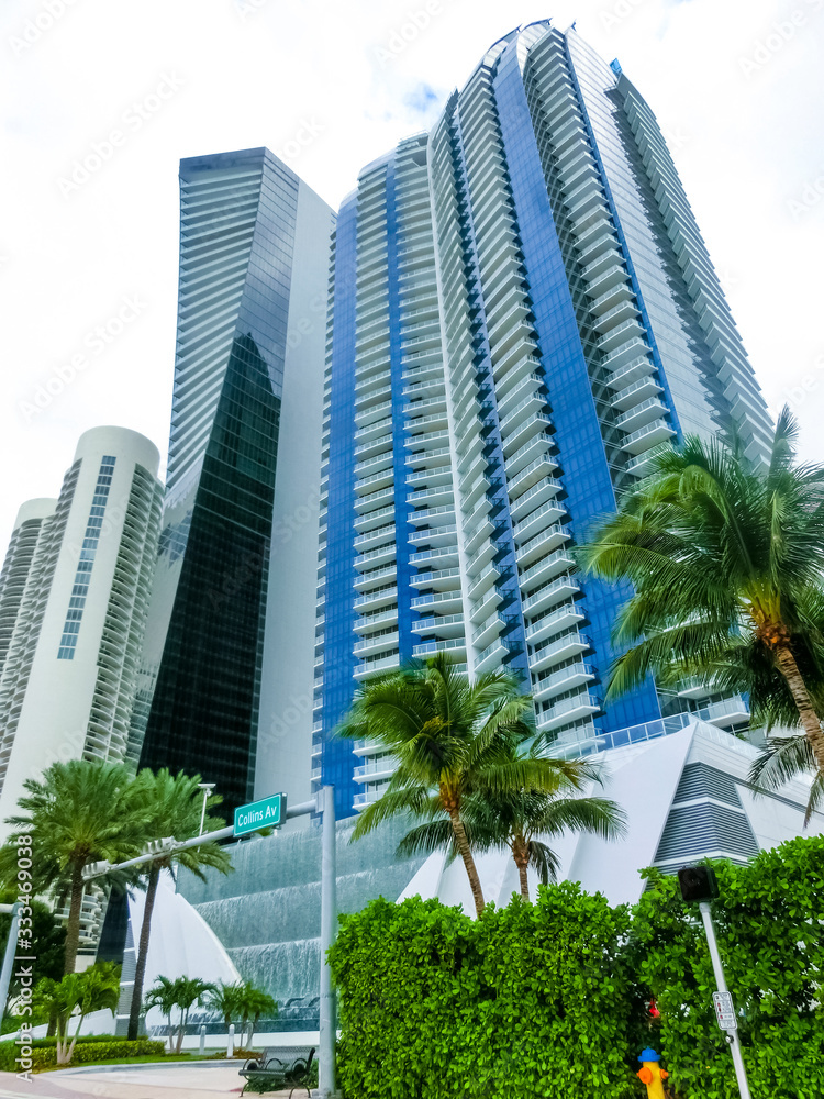 Fototapeta premium Miami Beach in Florida with luxury apartments and waterway