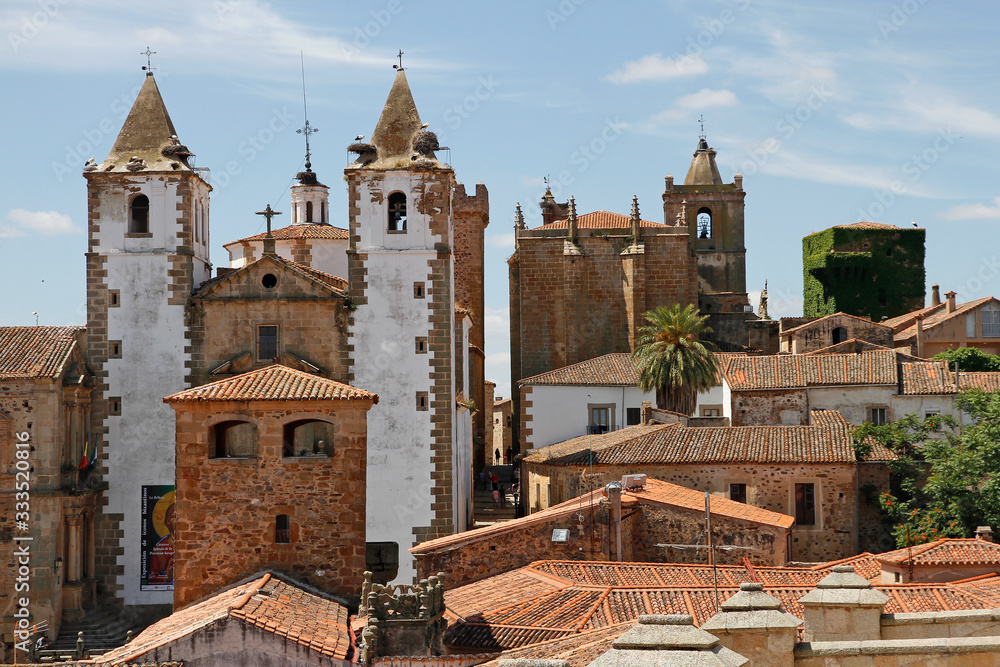 view from the rooftops of the monumental part of Cáceres