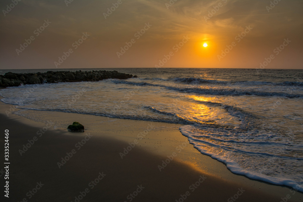 Fototapeta premium Sunset upon the caribbean sea