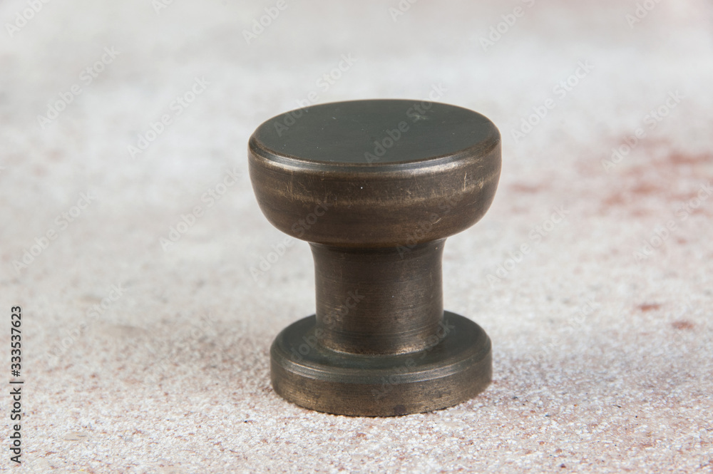 Antique bronze drawer pull knob Antique bronze drawer pull knob