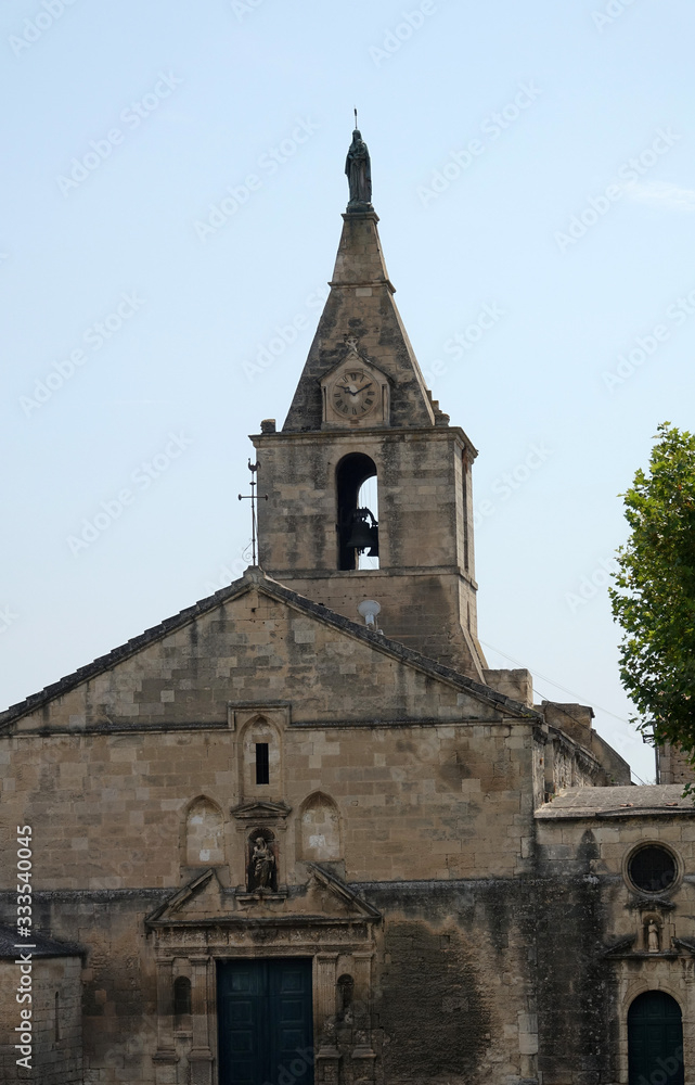 Kirche Notre-Dame-de-la-Major in Arles