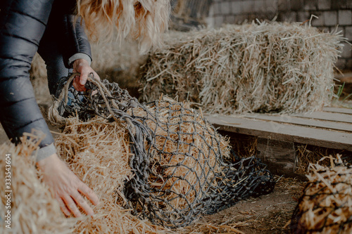 Wallpaper Mural hands in the straw Torontodigital.ca