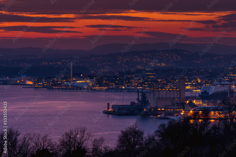 Zachód słońca nad Oslo