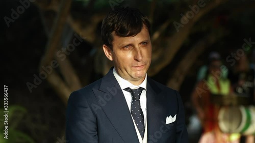 Groom cries when he sees bride for first time