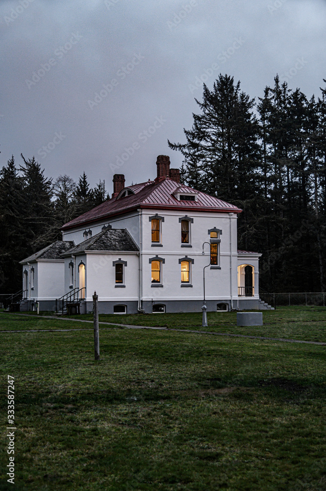 Cape Disappointment North Head Light lightkeepers cottage