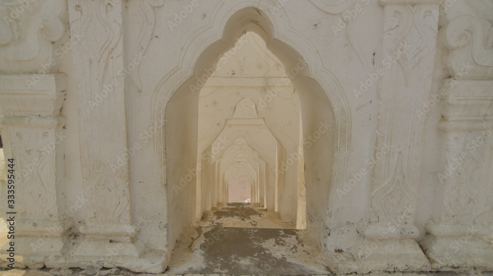 Naklejka premium シンピューメパゴダ