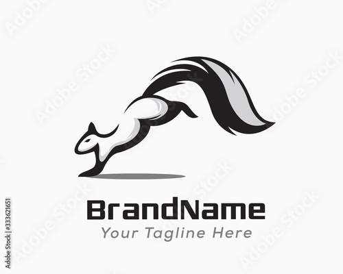 landing squirrel art logo design inspiration